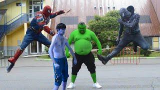 Team Hulk VS Team Spider-Man