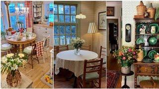 Vintage-inspired Farmhouse decorating ideas. Vintage home interior decorating ideas. #vintage