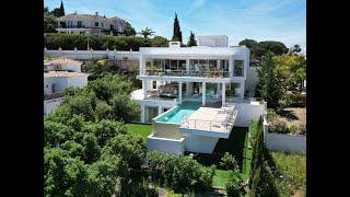 Villa Cruise for sale in Elviria, Marbella with Mitchell´s Prestige Properties ( 2,590,000 € )