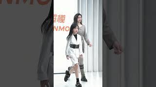 长相是天生的，而气质是可以后天修炼的！气质是送给孩子最好的礼物！#少儿模特 #课堂随拍 #改善体态 #模特走秀形体训练课程