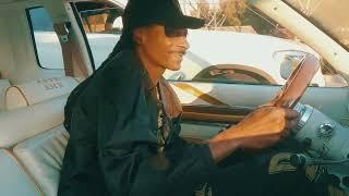 Snoop Dogg - Coming Back (feat. October London & Nefertitti Avani) [Official Visualizer]