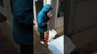 КАК В РОССИИ ЖИВУТ ПЕНСИОНЕРЫ ПОСЛЕ РЕФОРМЫ И НЕ В ЧЁМ СЕБЕ НЕ ОТКАЗЫВАЮТ