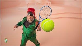 jack black plays tennis