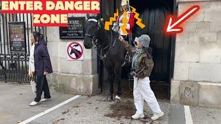 Stupid Tourist Enters Horse’s Danger Zone and Faces the Consequences.