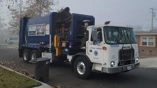 City of Long Beach: Fast Autocar ACX New Way Sidewinder Garbage Truck on Foggy Trash!