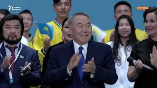 Назарбаевтың "Нұр Отанның" тізгінін Тоқаевқа бергеніне депутаттар не дейді?