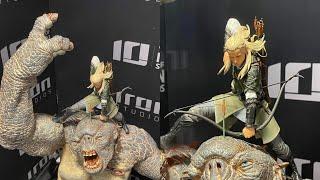 New lotr lord of the rings legolas vs troll statue on display iron studios