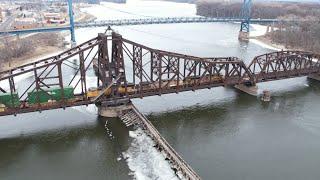 SWING BRIDGE UNION PACIFIC STYLE! HIGH SPEED CLINTON SUB ACTION, CPKC VIEW AND CN L571! DRONE VIEWS!