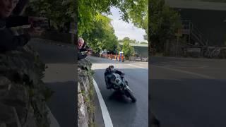 Isle of Man TT - Dunlop vs Hickman