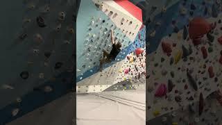 AN EASY PROBLEM, V4 (Moonboard 2016)