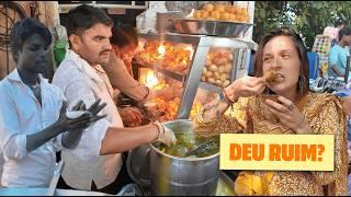 SOBREVIVENDO A 24H DE COMIDA DE RUA NA INDIA