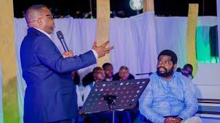 Instant adoration by fr Emmanuel Musongo exhortations avec papa Franck Mulaja