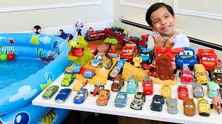 Looking for Disney Pixar Cars, Lightning McQueen