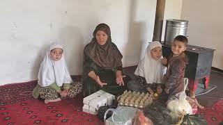 امروز رفتیم به کمک خواهر عزیز ما _و حمید جان به رمضان خرید کردیم.