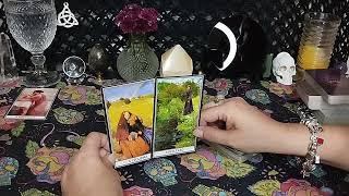 ESSA PESSOA ESTÁ PENSANDO NO QUE FAZER PARA RETORNAR NOS TEUS CAMINHOS.️ #cartomante #tarot