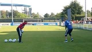 Schalke 04 Training 4 8 09 Torwarttraining Manuel Neuer