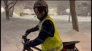 Only in Minnesota: Man bikes through winter storm