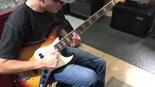 Fender Jazz Bass 1968 played by Andy Bass