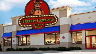 I BUILT MY OWN FNAF PIZZERIA & ANIMATRONICS!