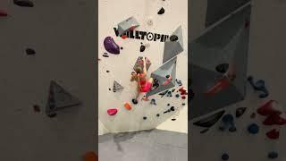 Lots of technique in this comp wall v6 black ‍️ #climbing #bouldering  #climbingshoes #redchili