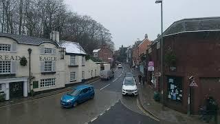 Warrington英移故事，街外突然落雪