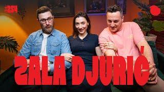 Podcast Fejmiči - #254 - Zala Djurić: "Očala so kot modrc, nosim jih samo za posebne priložnosti."