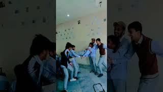 last moments of college life is the best life #ekmotahathighumechala