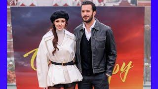 HANDE ERCEL Y BARIS ARDUC EN MOSCU ESTRENO RUZGARABIRAK 30/1/25