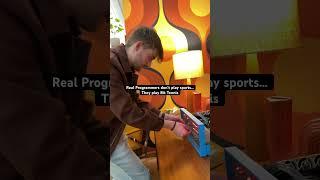 Real Programmers play Bit Tennis  #coding #code #tech #technology @LinusTechTips
