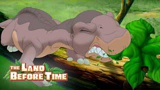 Littlefoot's Grandma Is In Danger! | The Land Before Time