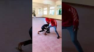 GREETINGS SELF DEFENCE TECHNIQUE #selfedefense #kravmaga #taekwondo #falcon #youtube #shorts