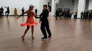 Пасодобль (Paso Doble) Танец матадора с быком (плащом)