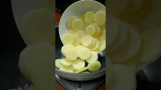 मुझे लगता है कि आलू पकाने का यह सबसे अच्छा तरीका है। #cooking #foodtutorial