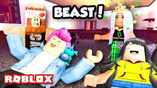 We Could NOT Stop Laughing In Flee the Facility! (Roblox with Friends!)