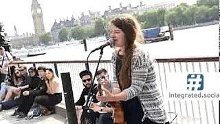 Folk Guitar Street Performance - Street Performer Singing her original folk song - Susana Silva