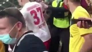 Toni Leistner attacking a Dynamo Dresden fan