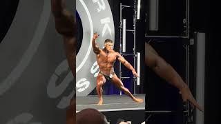 Men's Classic Physique Open - Elliot Robinson's Routine