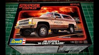 ALL NEW Netflix Stranger Things Season 5 Jim Hopper 1985 Chevy K5 Blazer Police 1/25 Scale Model Kit