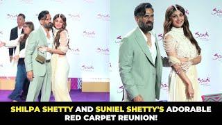 Dhadkan Reunion Shilpa Shetty And Suniel Shetty Share A Sweet Moment At The Red Carpet!