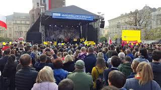 KRAKOWSKI SPLEEN 100 ROCZNICA ODZYSKANIA NIEPODLEGŁOŚCI RYNEK GŁÓWNY KRAKÓW POLSKA 11.11.2018