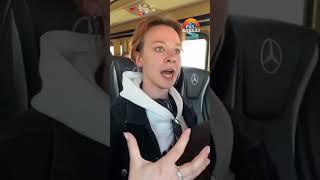 Дагестанские мужчины — туристки удивлены
