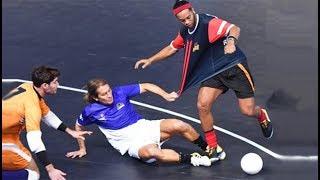 Ronaldinho ● Magic Futsal Skills