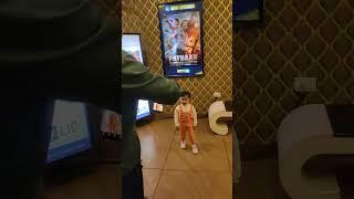 Alishba gayi pathan dehne||pathan Movie||#short#youtubeshorts #pathanmovie #alishbaanisvlog