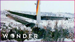 Flight 2286 Crashes Minutes From The Runway | Mayday Series 16 Episode 6