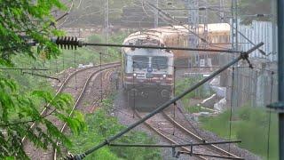 Lucknow - Newdelhi Tejas express crossing Lucknow - Moradabad line