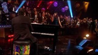 Lily Allen - The Lady Is A Tramp (Jools' Annual Hootenanny 2008)