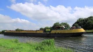 Humber Barge Fusedale on the Aire and Calder Canal