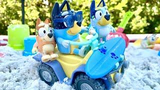 Bluey toys beach adventure - 1 hour video