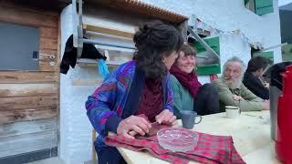 Lotta und Jule auf der Alp