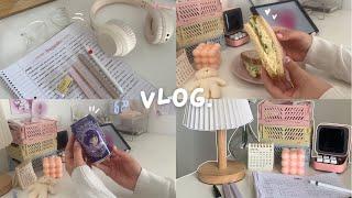 Daily vlog  life recently, what’s in my bag/pencil case, egg sando, studying, ft. Scrintal